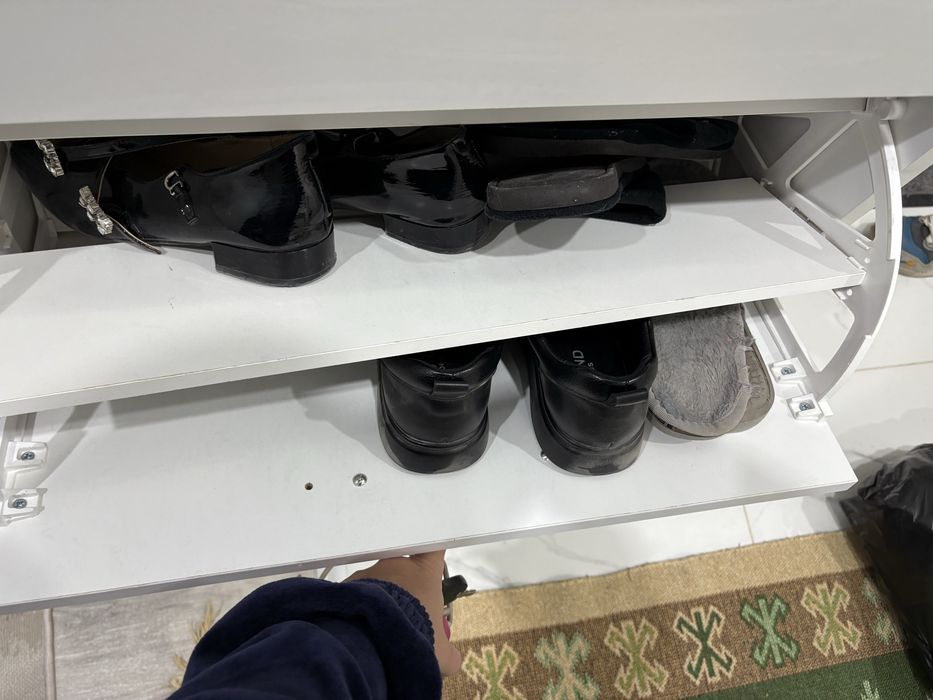 обувной шкаф продам