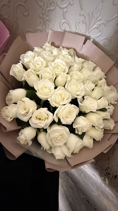 Цветы белые роза 51шт