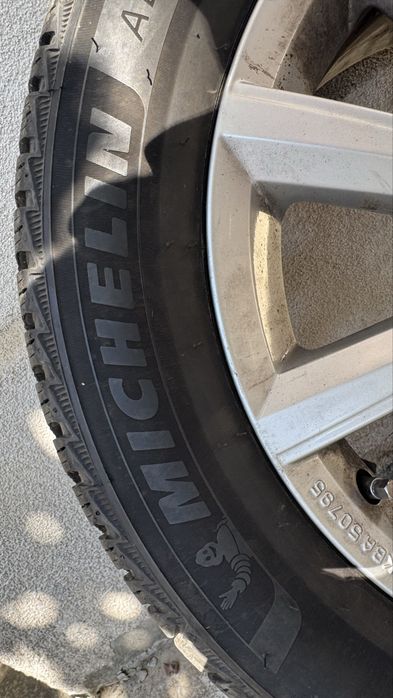 Jante auto vw si anvelope iarna michelin