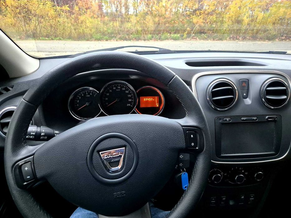 Dacia Sandero Prestige 69100km navigatie