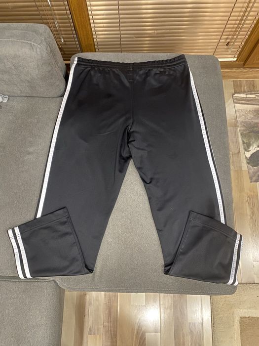 Оригинална мъжки анцуг Adidas