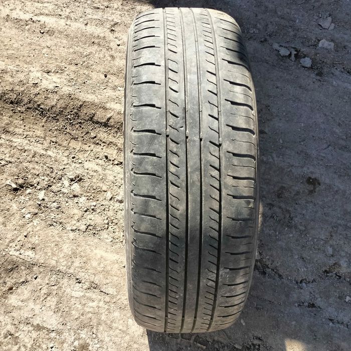 Продам летние покрышки
