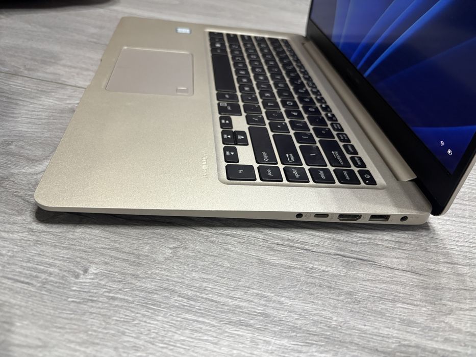 Laptop Asus Vivobook 15