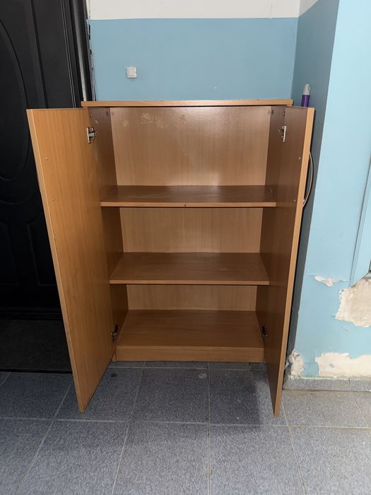 Продается шкаф деревянный