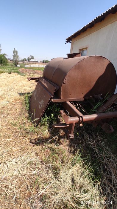 Продается бункер бочка