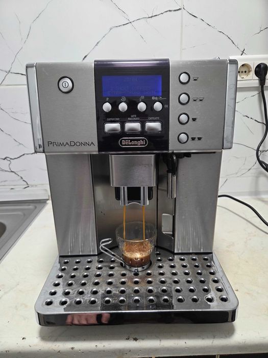 Espressor Automat DeLonghi PrimaDonna ESAM6600 Aparat cu Cafea Boabe