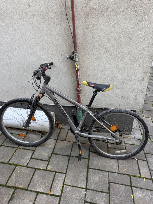 Bicicleta Merida si Marin