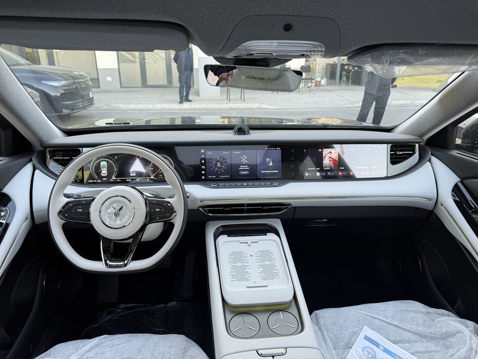 Voyah Free Apollo tech 318 km Full 2025/25 chegirma narxlarda