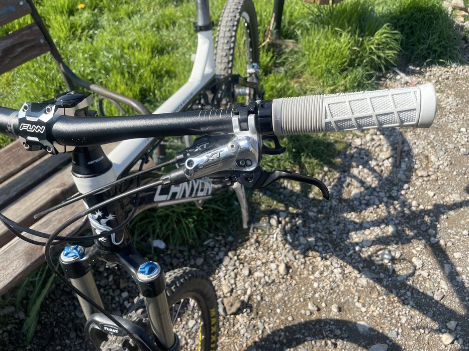 Bicicleta canyon full suspension echipare shimano xt