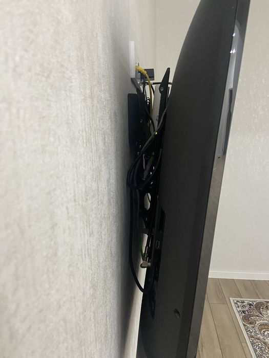 Телевизор LG 125 см