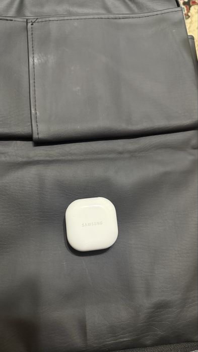 Samsung buds fe  наушник