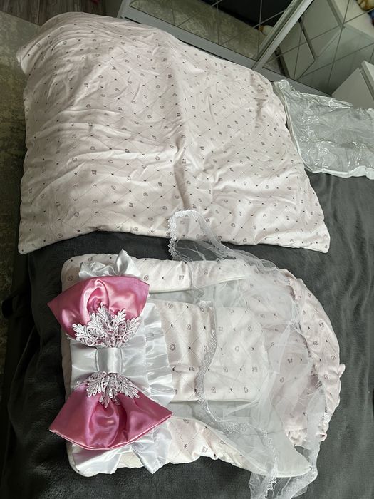 Продам конверт на выписку