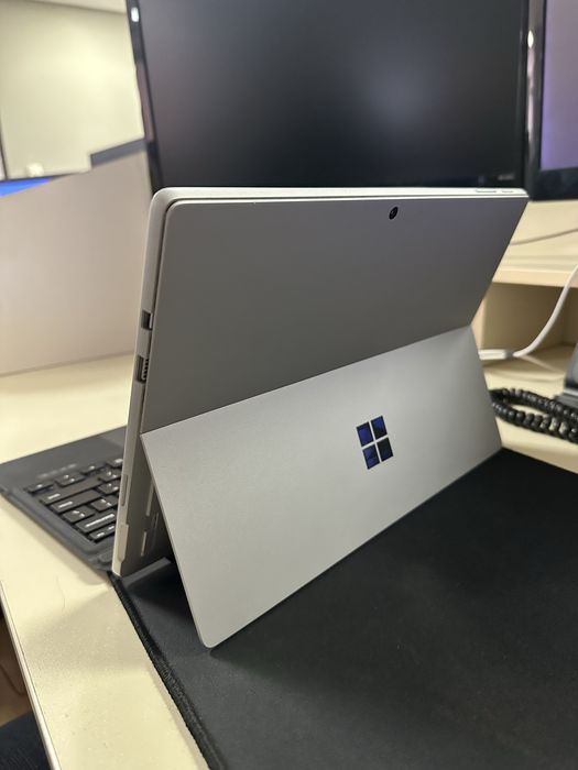 Microsoft Surafce Pro 5 i5 16/256