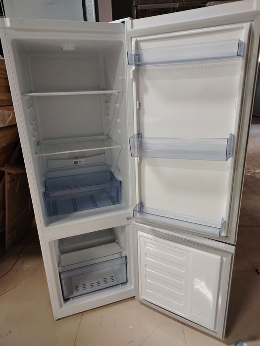 Холодильник beko