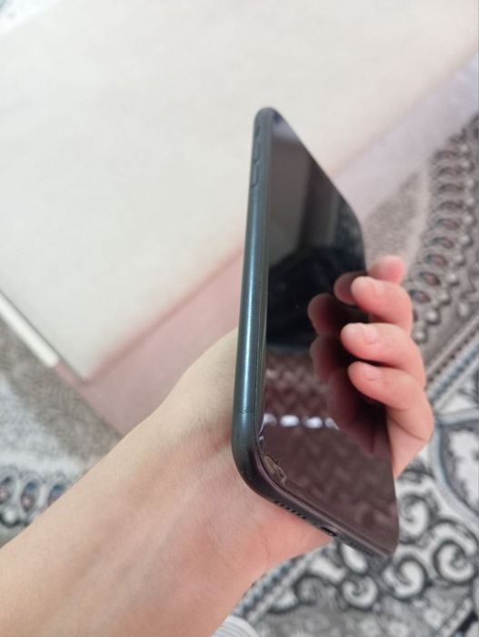 Iphone XR 86 yomkost zur