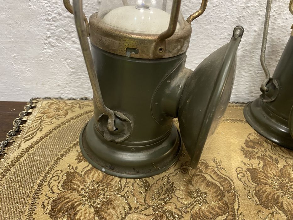 Влакови фенери Френски железопътни фенери произведени за армейски цели