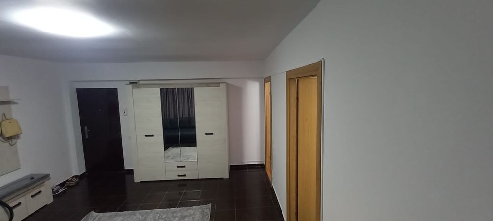 Garsoniera de inchiriat
