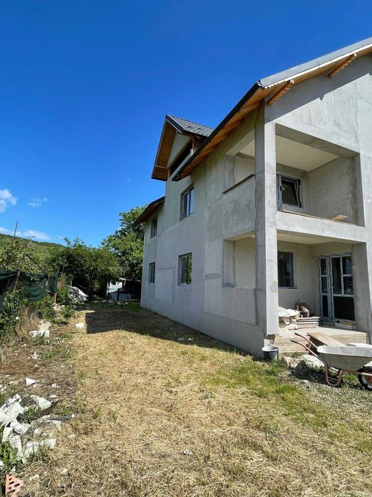 Casa de vanzare.