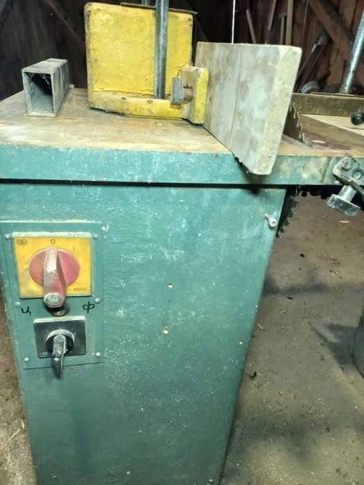 Трифазен Циркуляр с фреза