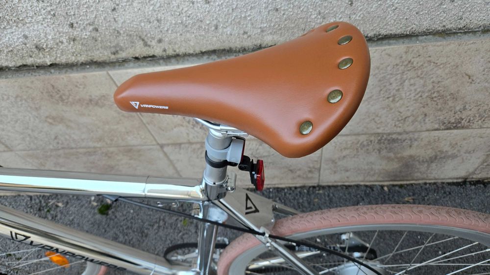 Продавам електрически велосипед VANPOWERS City Vanture