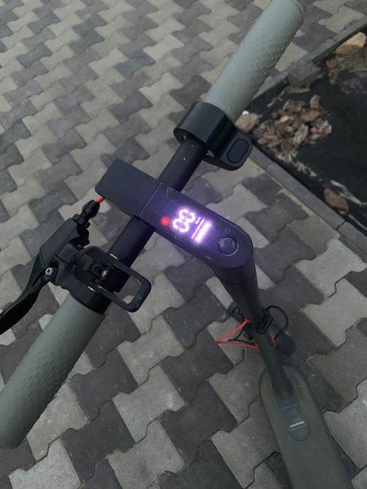 Отличный Электросамокат