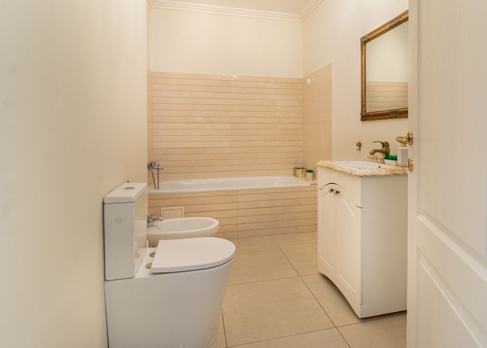 Cazare regim hotelier ap 2 camere spatios cu parcare acoperita in Ared