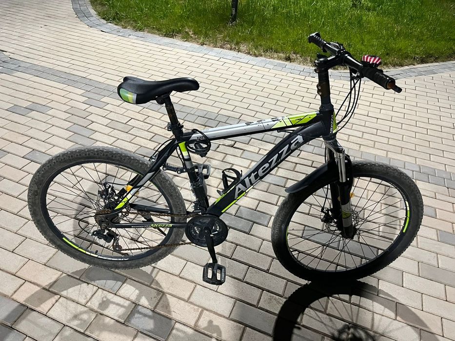 Продам велосипед, колёса 26 диаметра
