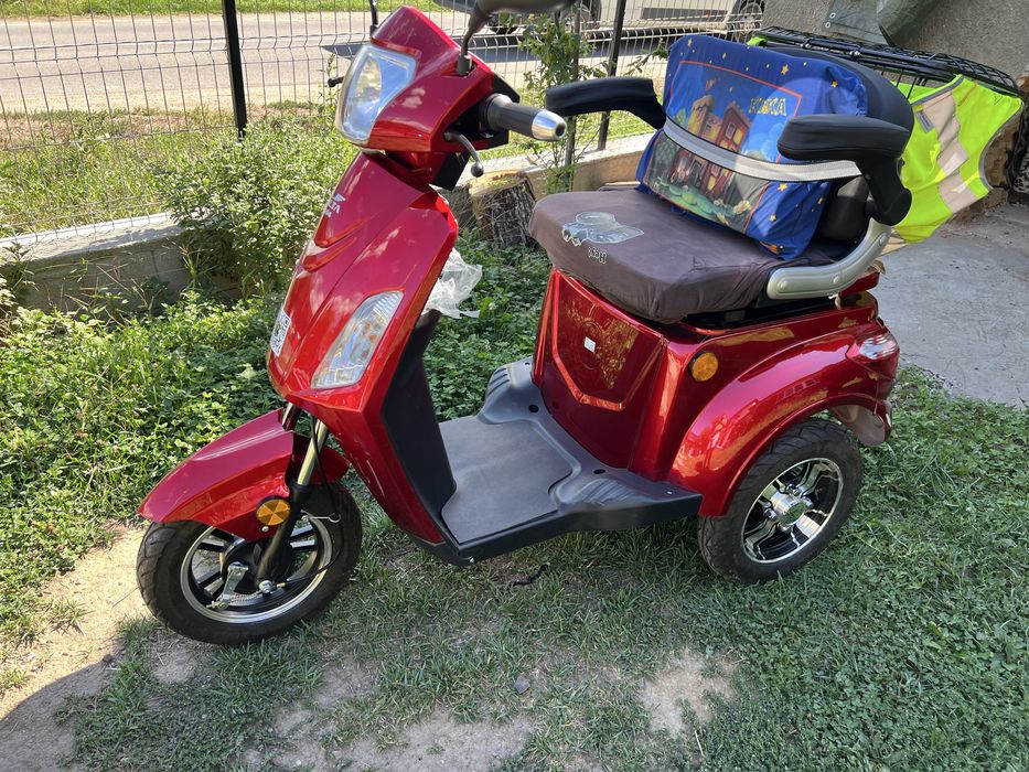 Triciclu electric NOU