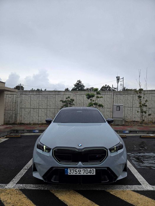 BMW M5 (G90) Nardo Grey
