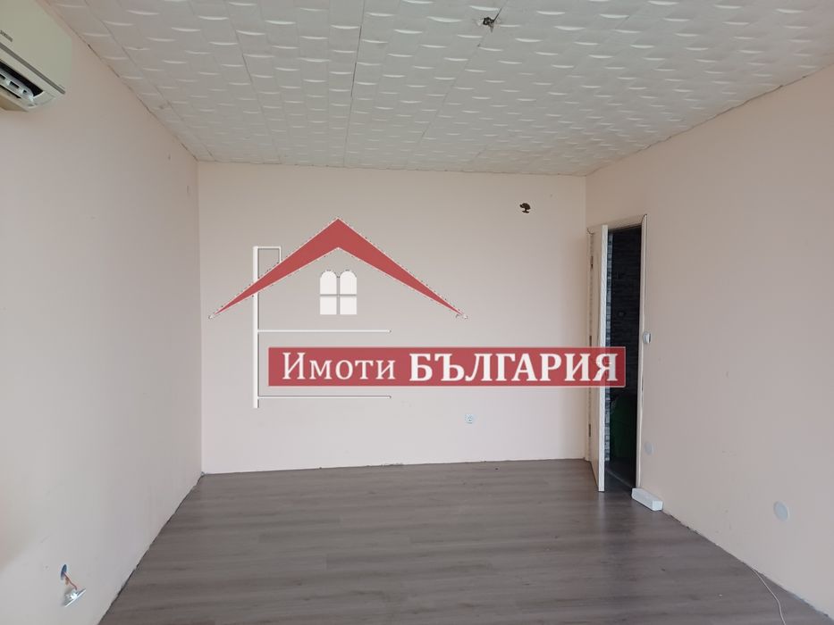 Продава се Тристаен апартамент в Карлово - 61 кв.м за 1112 €/кв.м - Снимка #4
