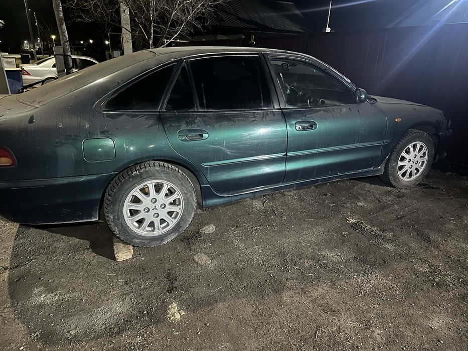 Митсюбиси галант 2 литра