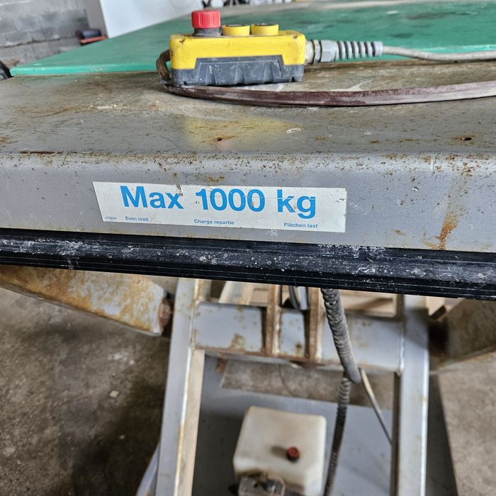 хидравлична рампа дължина 1000мм.ширина 800мм.височина 1150мм.