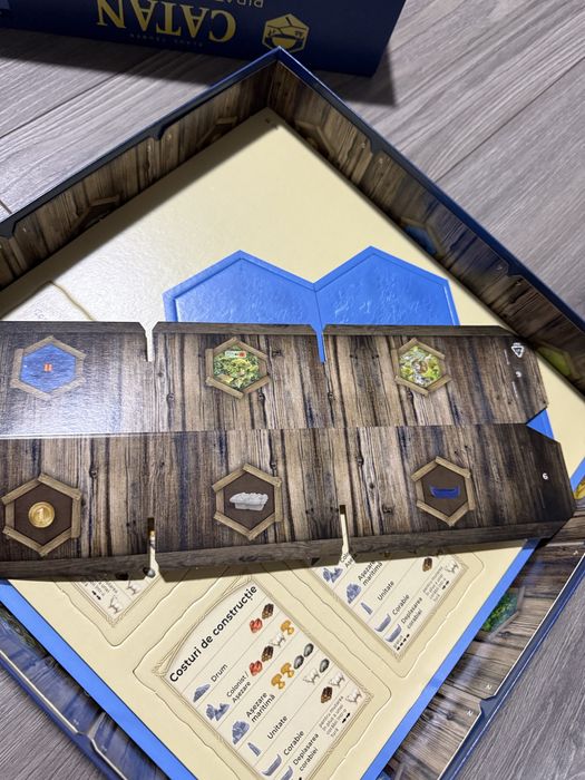 Catan pirati si exploratori editia 2025