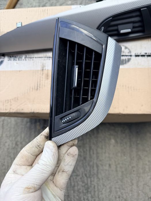 Grila ventilatie bmw f20 f21 trim bord bmw f20 f21