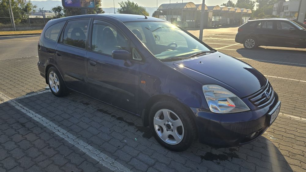 Honda Stream  продава