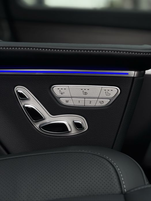 Mercedes-Benz V-Class 300