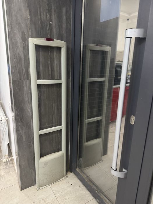 Продается оборудование для магазина