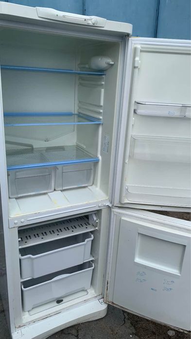 Холодильник indesit