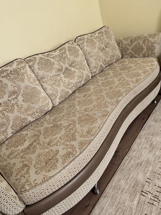 Диван и кресло б/у