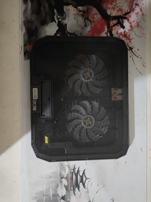 Подставка с охлаждением для ноутбука