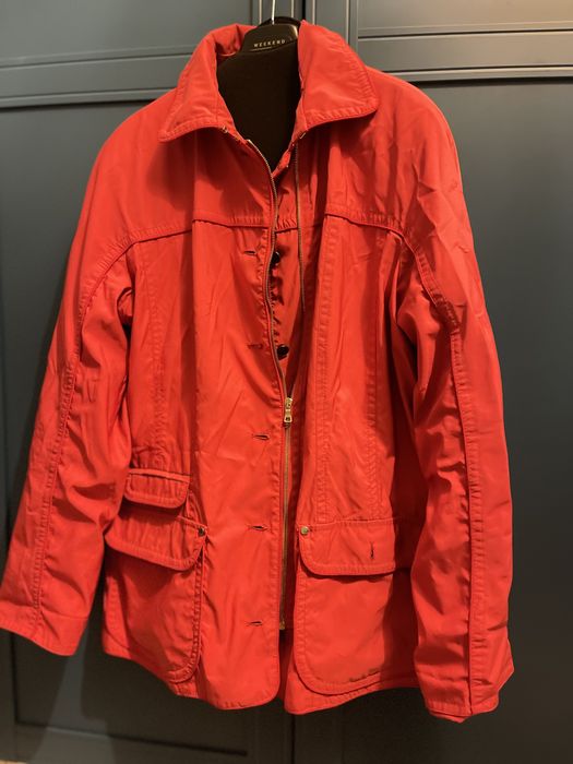 Ветровка женская