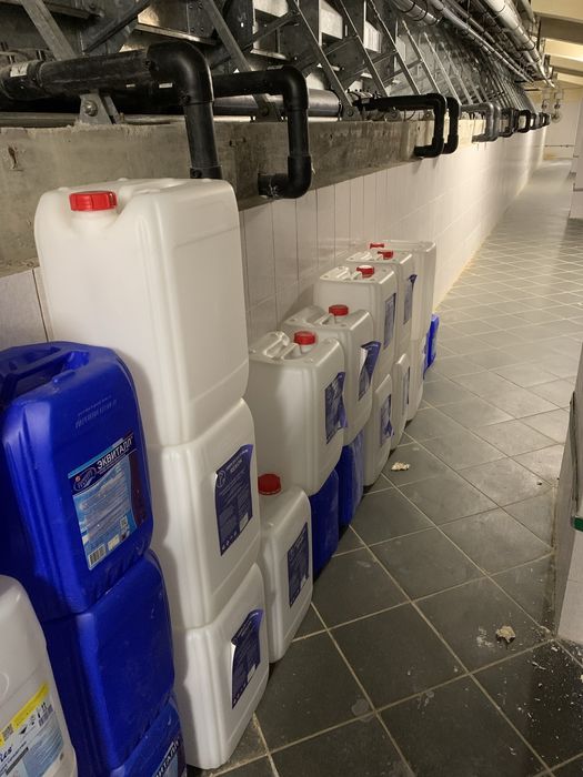 Продам канистры пластиковые