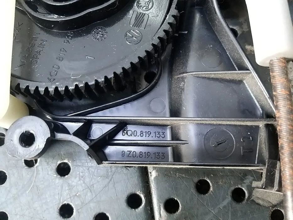 Mecanism actionare clapeta aer skoda fabia 2 6q0819938 6q0819133 8z0819133