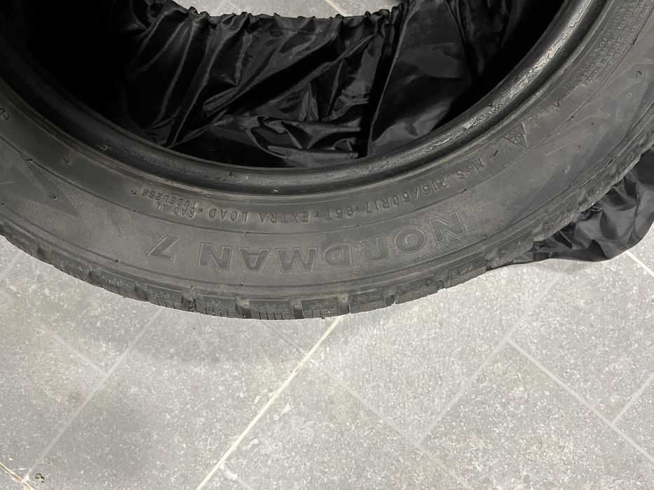 Продам зимние шина шипами