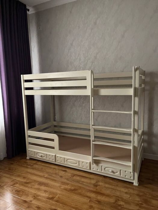 Двухярустная кровать