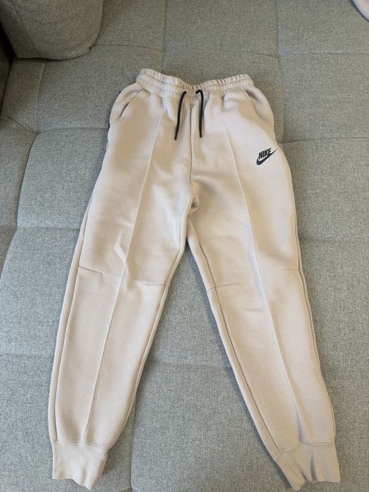Nike tech 146-156