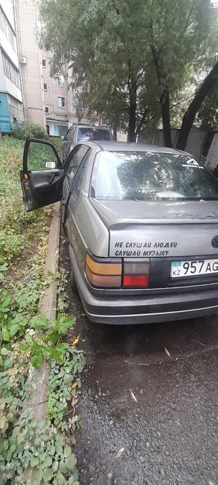 Продам пассат 1,8 моник