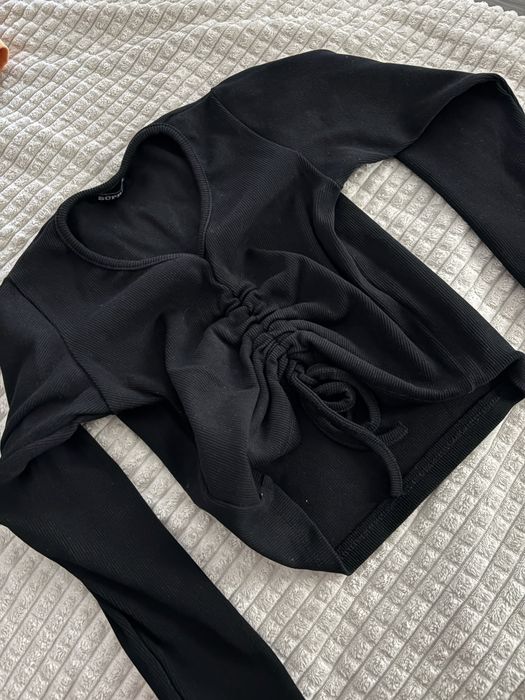 Дамски блузи и топове