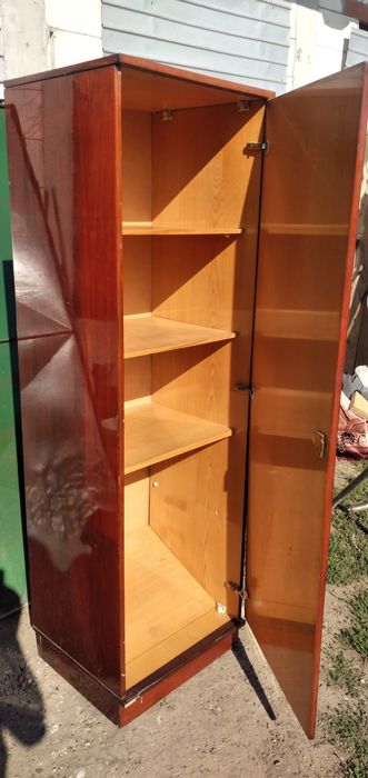 Corp de mobilă veche 1978.