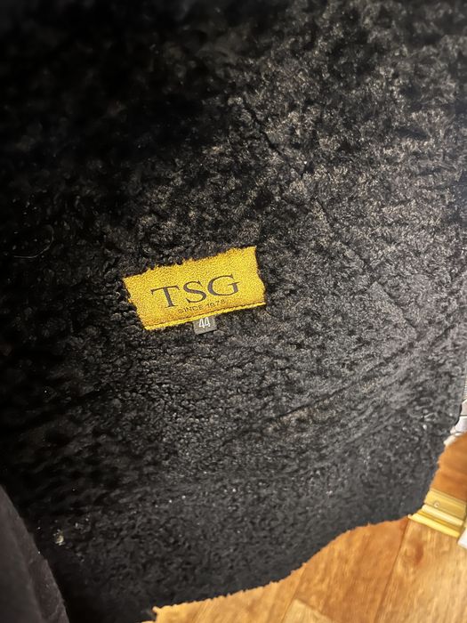 Продам зимнюю дубленку